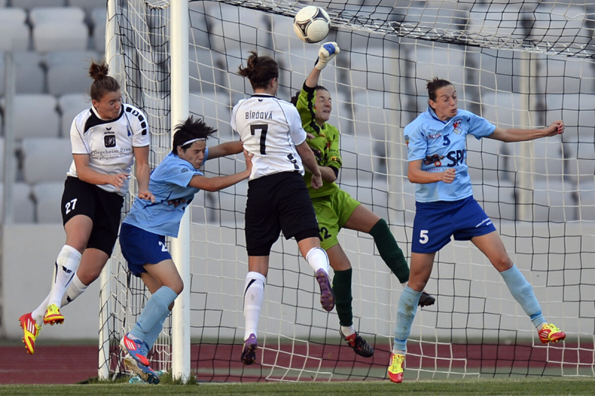 FOTO Remiză în Liga fetelor » Olimpia Cluj speră la calificarea în "optimile" Ligii Campionilor după 1-1 cu Neulengbach