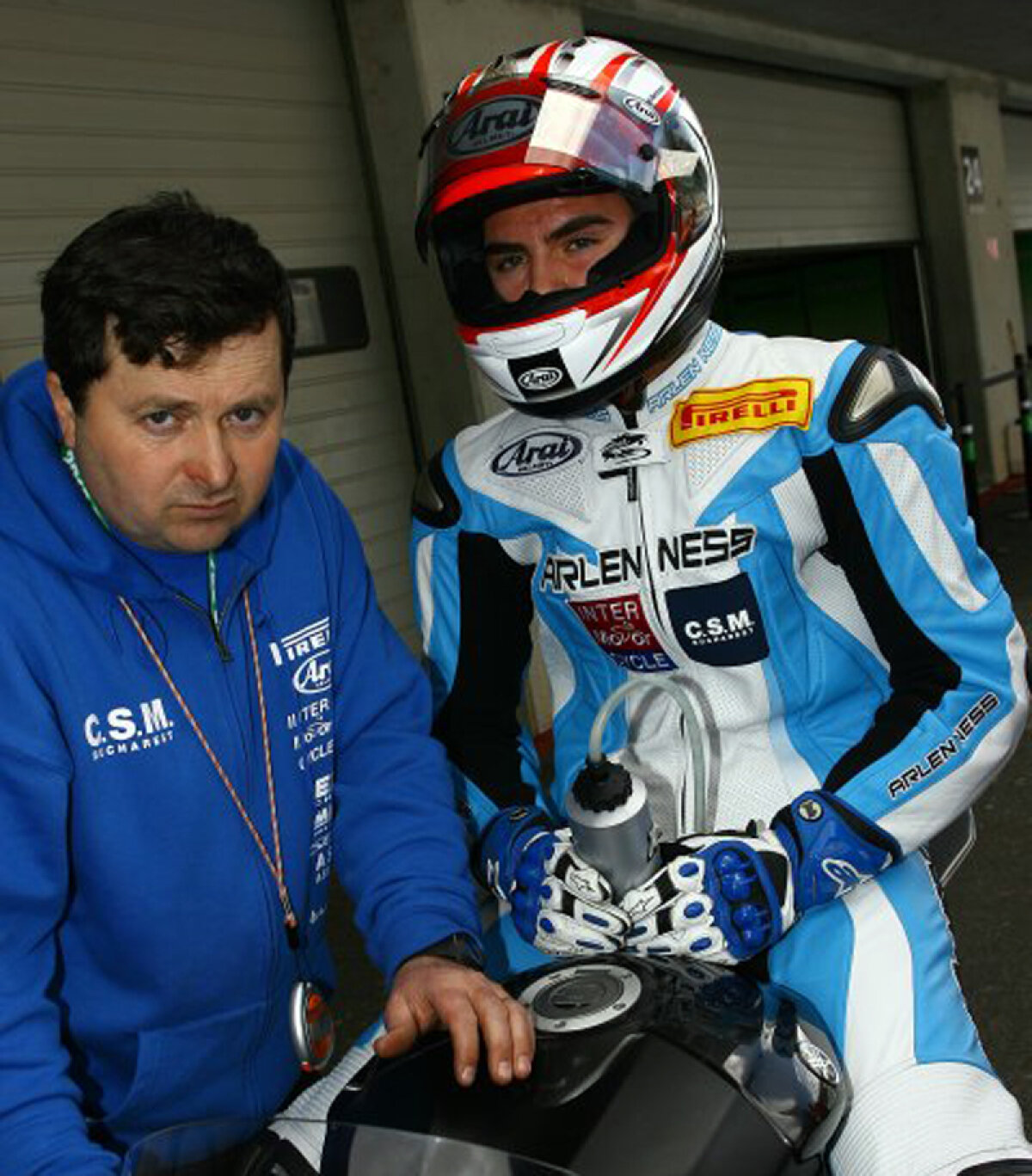 FOTO Creier invadat de sînge » Cel mai promiţător motociclist român a suferit un grav accident în cursa European SuperStock 600