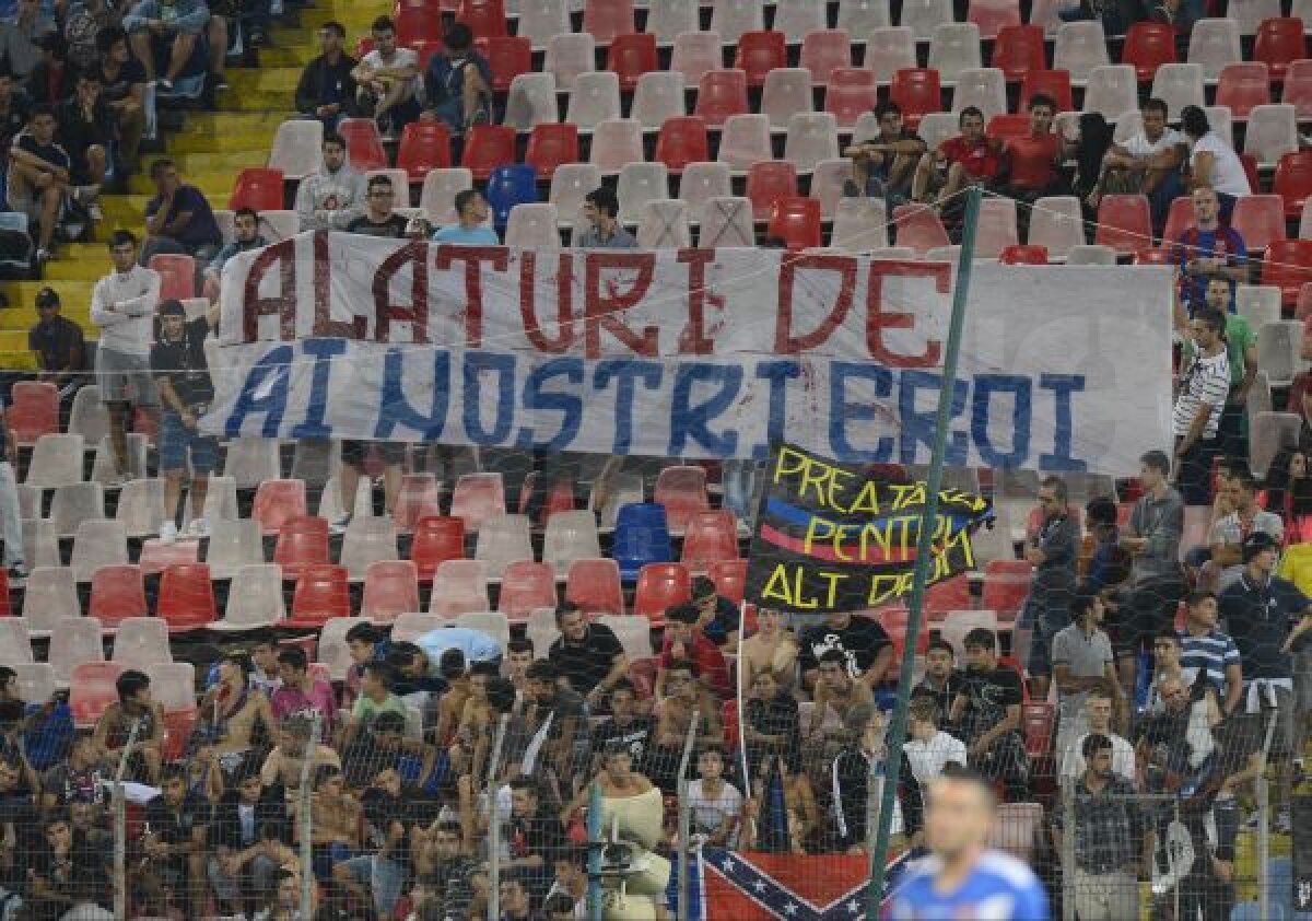 FOTO Victorie în cîrje » Steaua a învins Tg. Mureş cu 3-1, într-un meci terminat în opt jucători