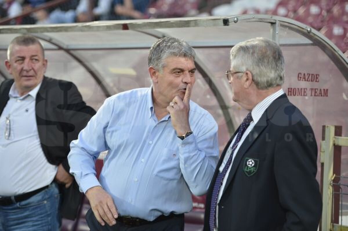 VIDEO+FOTO Pregătiţi de Manchester » CFR a învins Bistriţa cu 5-1 şi aşteaptă duelul cu United