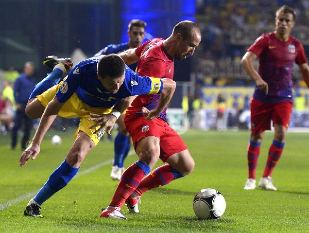 VIDEO + FOTO Drept la ţintă » "Glonţul" lui Latovlevici scufundă reduta Petrolul, 2-1