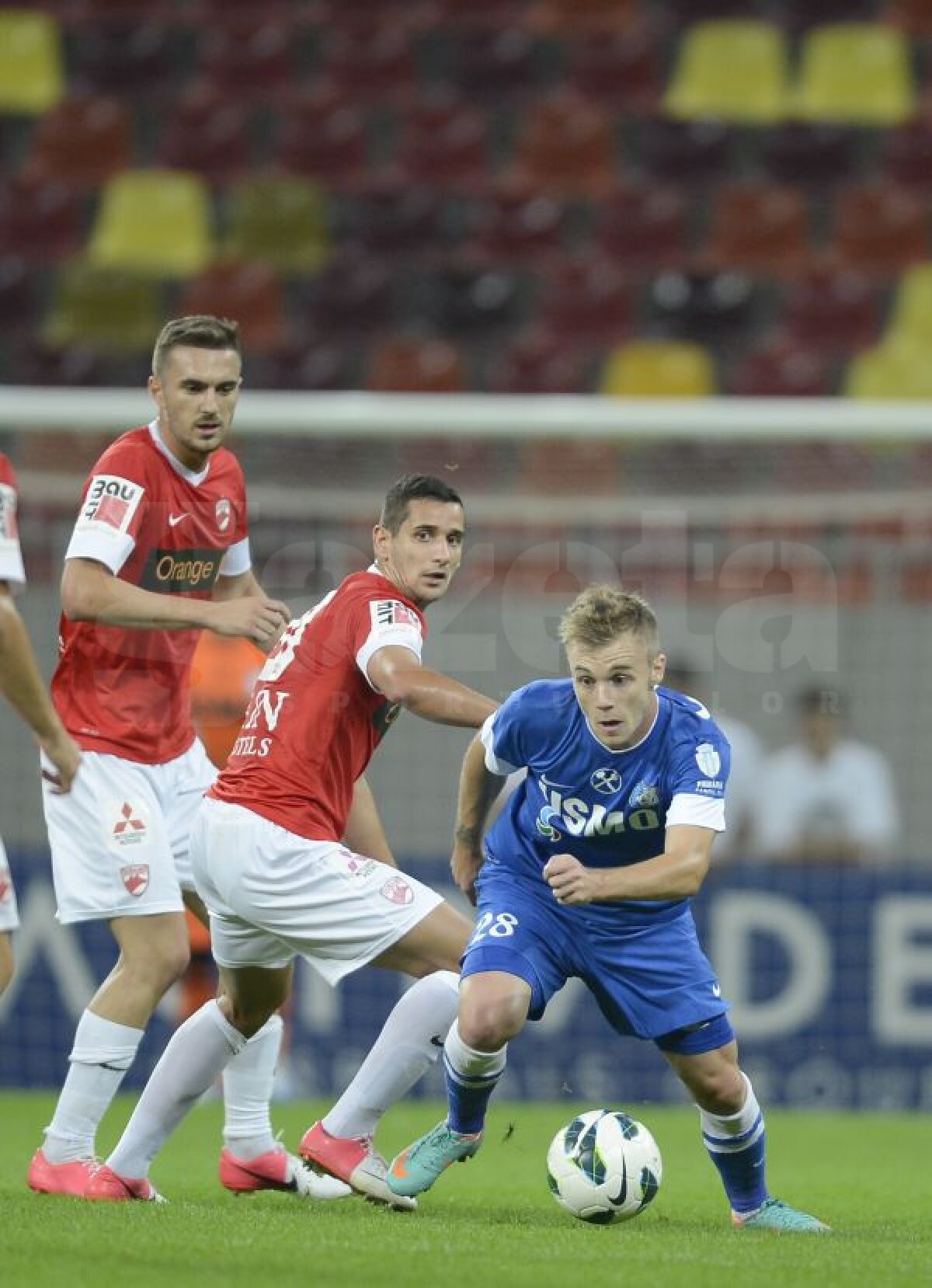 VIDEO + FOTO Spectacol pentru Hîldan » Dinamo a zdrobit Pandurii cu 3-0