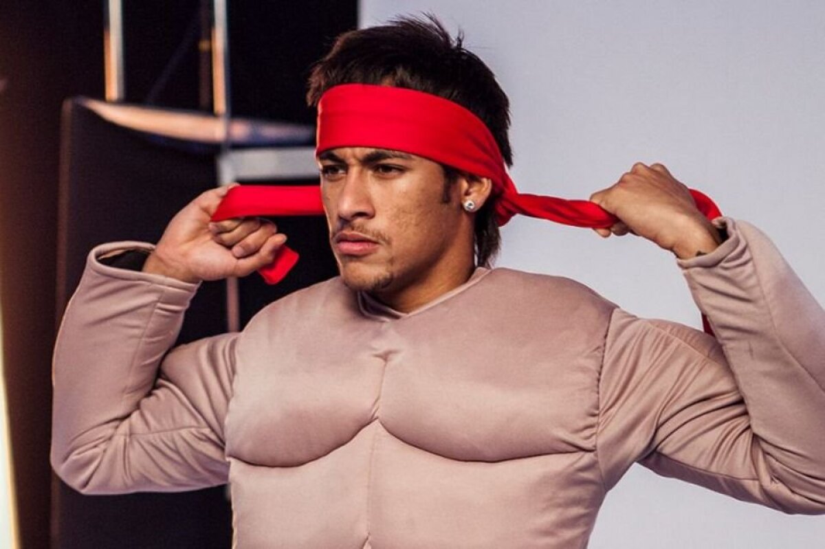 FOTO Elvis, Rambo, extraterestru » Neymar, în ipostaze cum nu l-ai mai văzut!