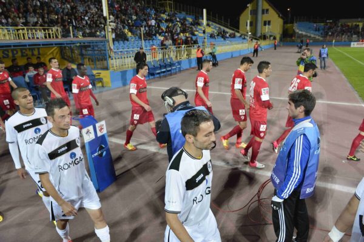VIDEO + FOTO Blocaţi » Dinamo a obţinut doar o remiză la Mediaş, 1-1