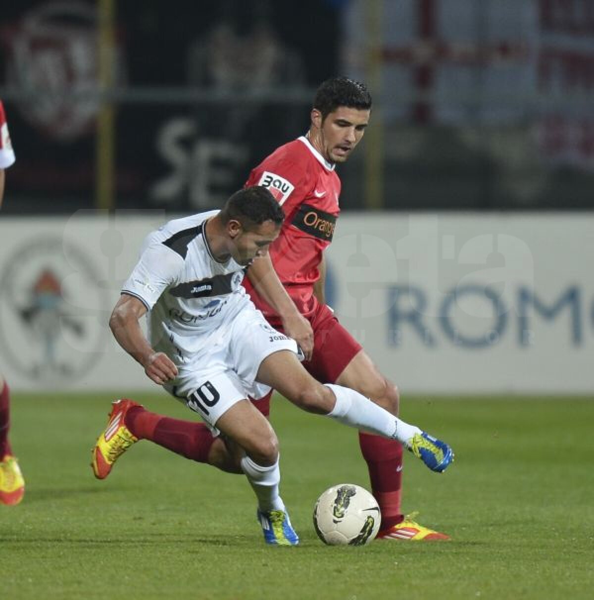 VIDEO + FOTO Blocaţi » Dinamo a obţinut doar o remiză la Mediaş, 1-1