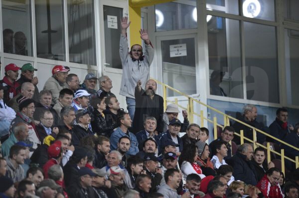 VIDEO + FOTO Blocaţi » Dinamo a obţinut doar o remiză la Mediaş, 1-1