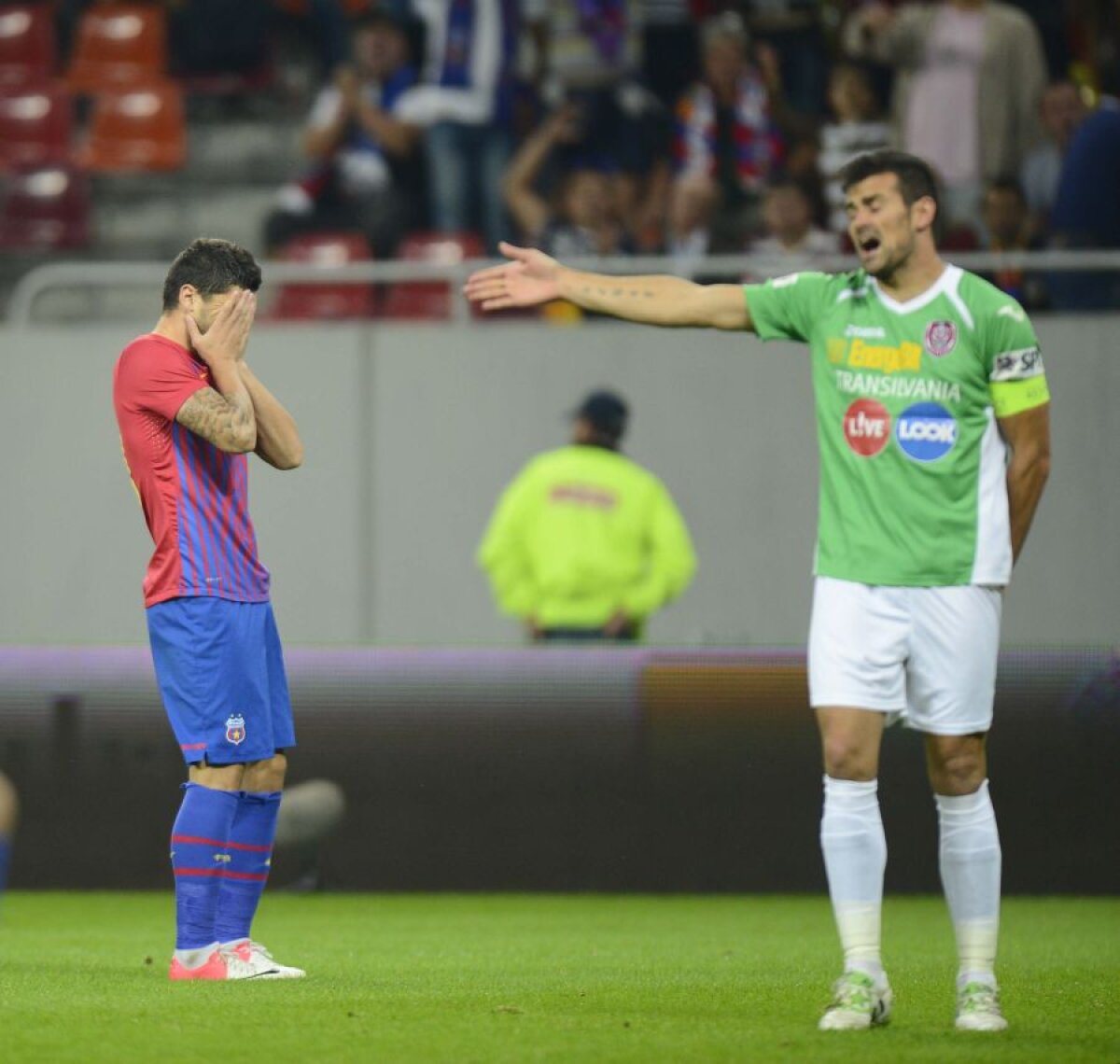 VIDEO&FOTO Roş-albaştrii continuă marşul spre titlu » Steaua - CFR Cluj 1-0