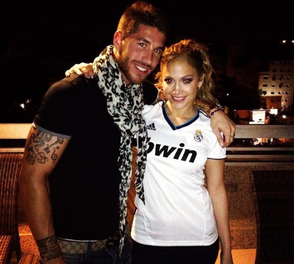 El Clasico între dive » Lady Gaga şi Jennifer Lopez nu se întrec doar în muzică