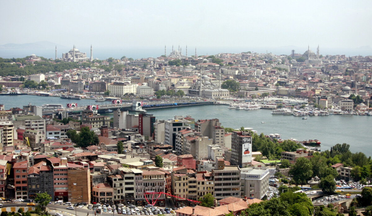 De la şalvari la super metropolă » Cum a devenit Istanbul cea mai mare aglomeraţie urbană din Europa