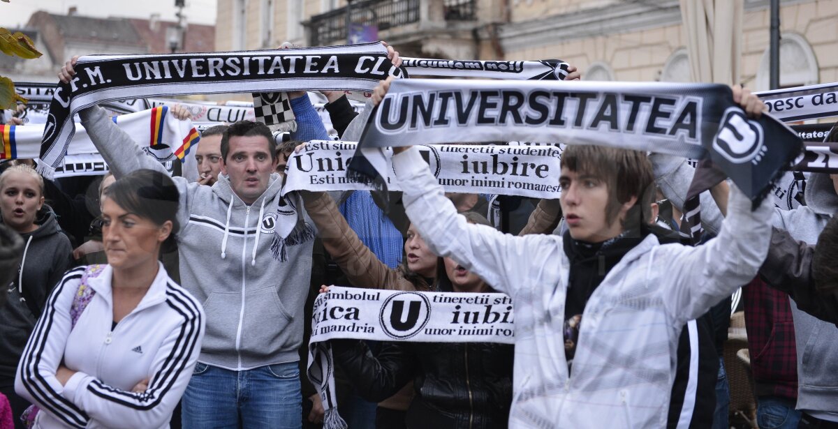 FOTO Miting pentru "U": fanii au ieşit în stradă » Cine s-a alăturat galeriei