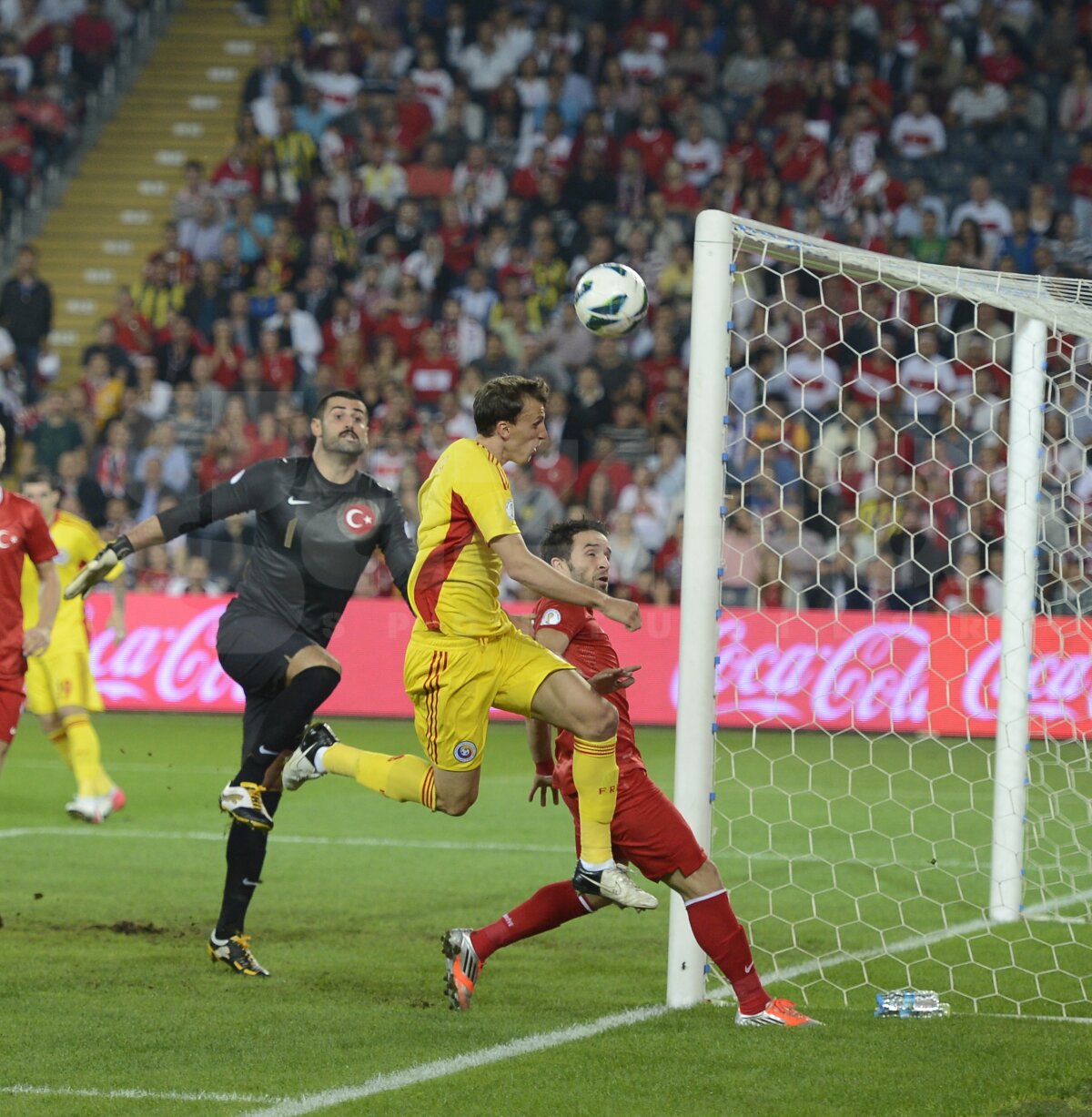 FOTO » Turcia - România 0-1 » A-ngheţat Iadul! Grozav a adus o victorie URIAŞĂ pentru tricolori
