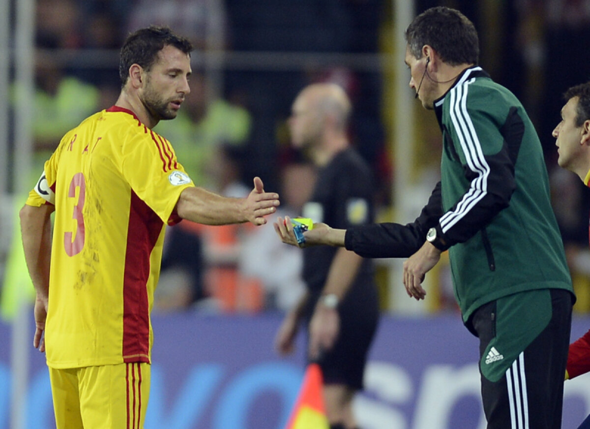 FOTO Cu tricoul însîngerat şi cu sufletul » Filmul victoriei de vis de la Istanbul în imagini