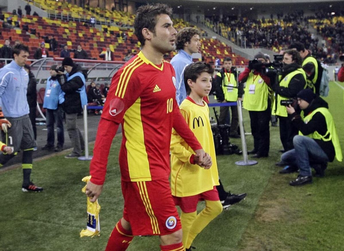 De ce a jucat Mutu doar 15 minute » ”Briliantul” a apărut cu un look mai rotofei decît oricînd pe Şukru Saracioglu