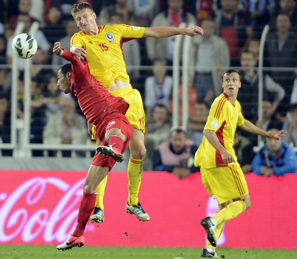 Ministerul româno-rus al apărării » Doar România şi Rusia au 9 puncte din 3 meciuri şi nici un gol primit!