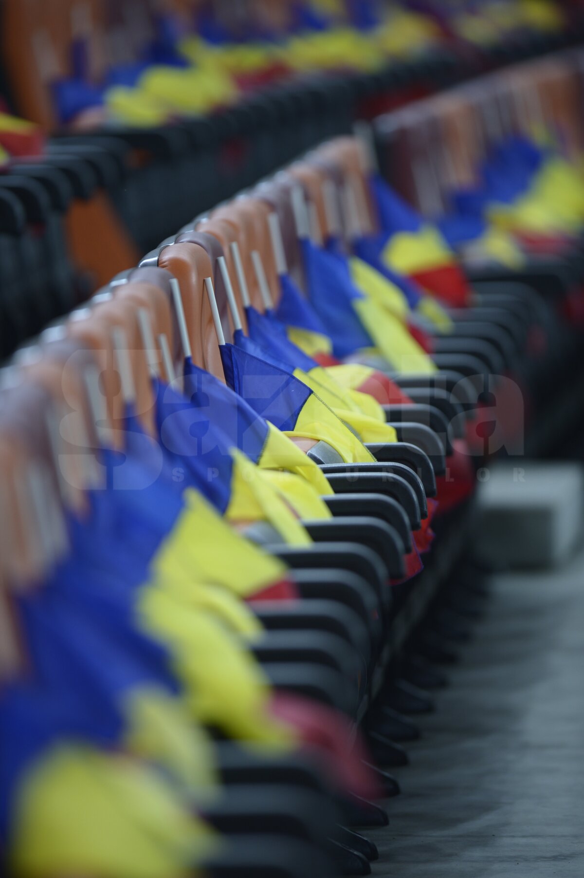 GALERIE FOTO / Olandezii au susţinut în această seară antrenamentul oficial » Ce au văzut cînd au intrat pe stadion!