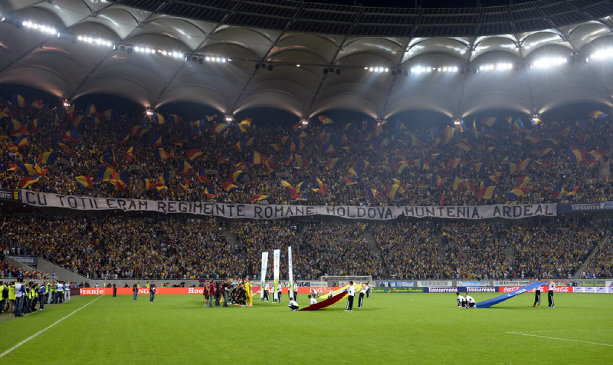 FOTO Revoluţia "tricoloră" » Suporterii naţionalei au regăsit bucuria de a veni la meciurile reprezentativei