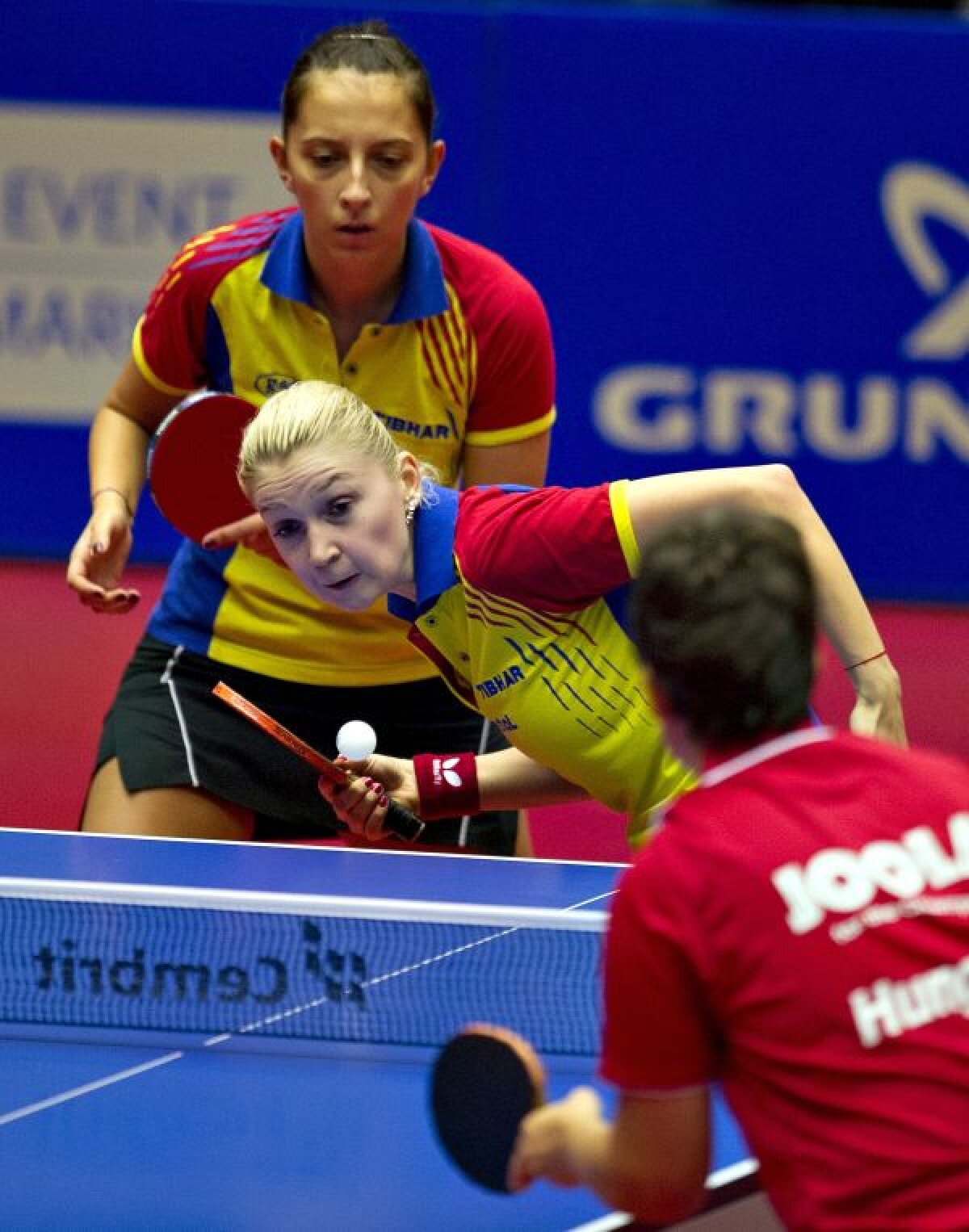 Aur pentru naşa şi fina » Daniela Dodean şi Eliza Samara şi-au apărat titlul european la dublu