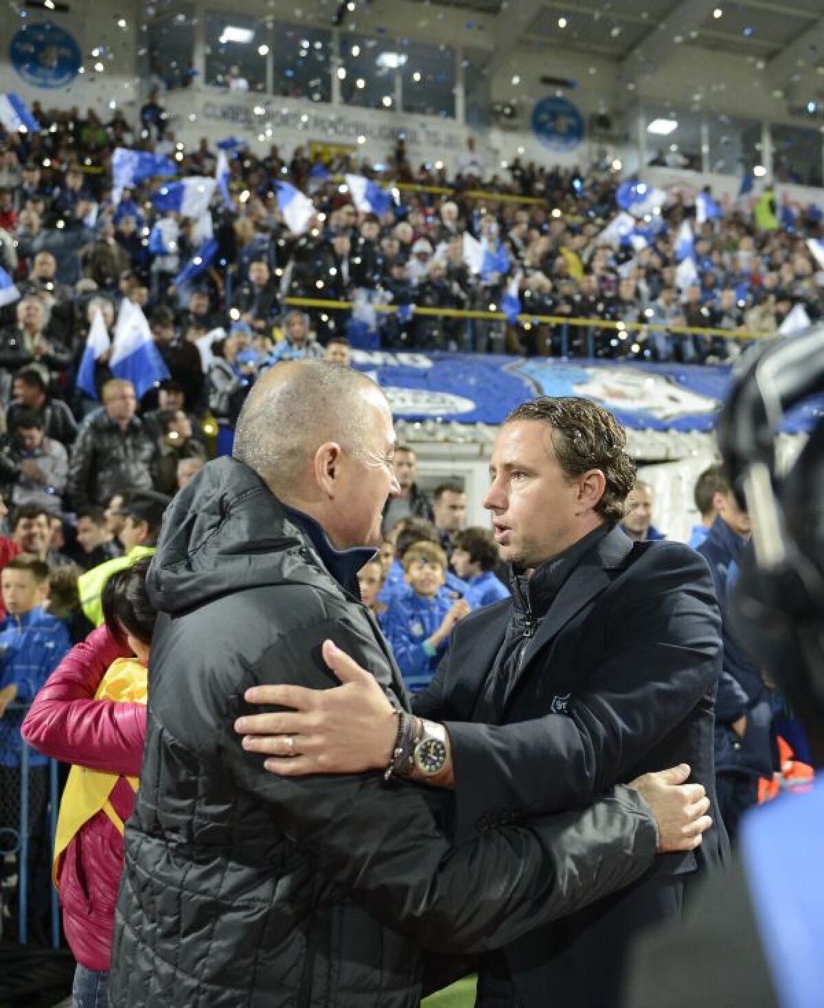 FOTO A înviat Oltenia! » Suporterii gorjenilor au făcut spectacol la derby-ul cu Steaua