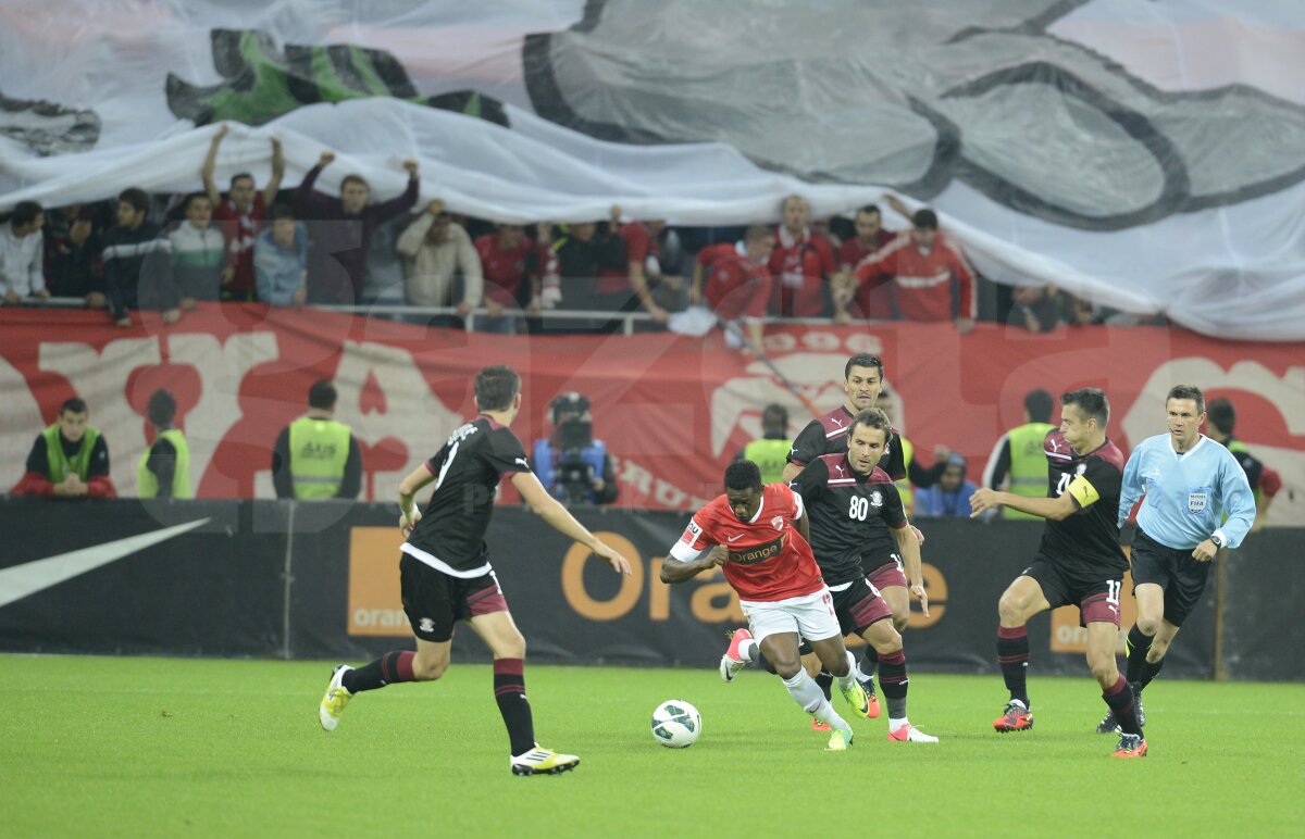 FOTO ŞI VIDEO Dinamo - Rapid 2-1 » Grande Alexe! Dubla "decarului" a salvat "partita" lui Bonetti