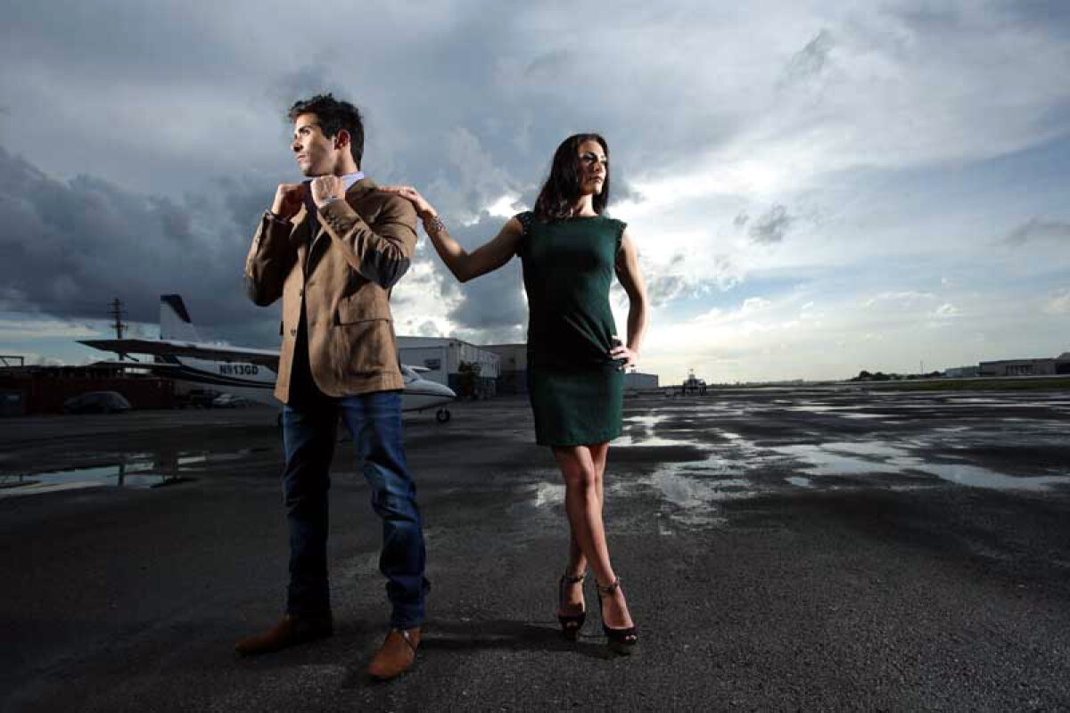 FOTO Idilă la modă » Cătălina Ponor şi portoricanul Tommy Ramos şi-au condimentat relaţia cu o şedinţă foto