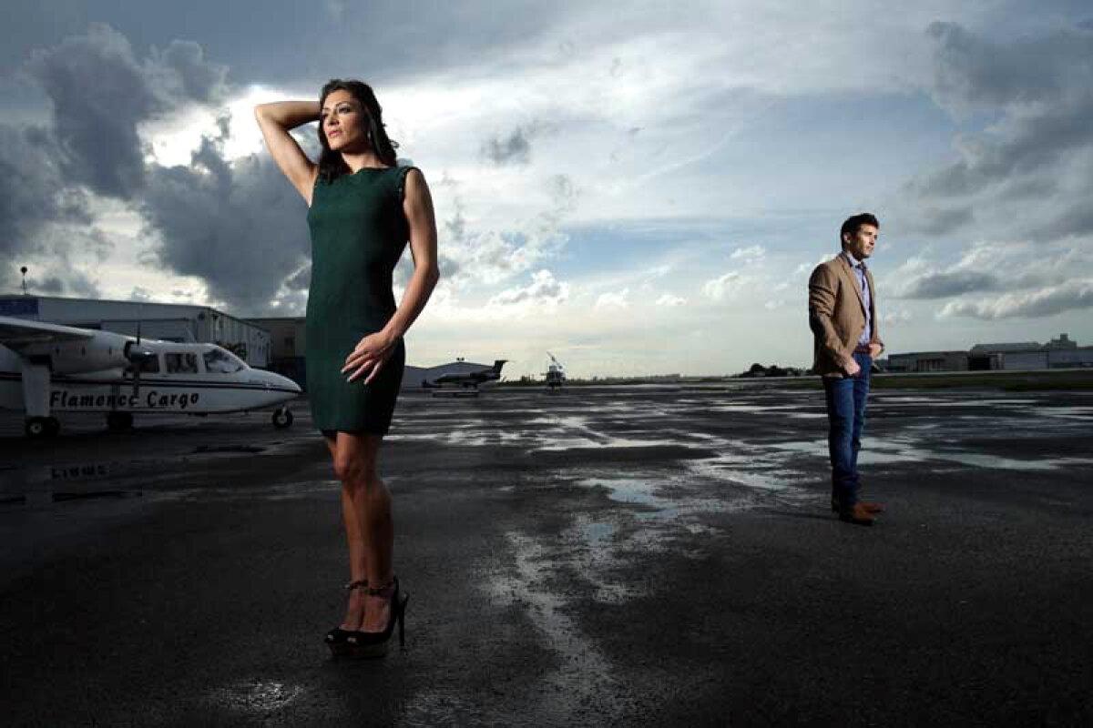 FOTO Idilă la modă » Cătălina Ponor şi portoricanul Tommy Ramos şi-au condimentat relaţia cu o şedinţă foto