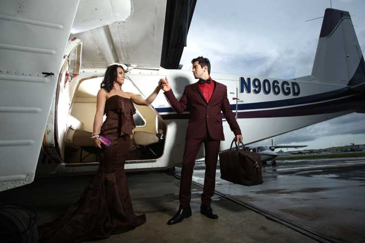 FOTO Idilă la modă » Cătălina Ponor şi portoricanul Tommy Ramos şi-au condimentat relaţia cu o şedinţă foto