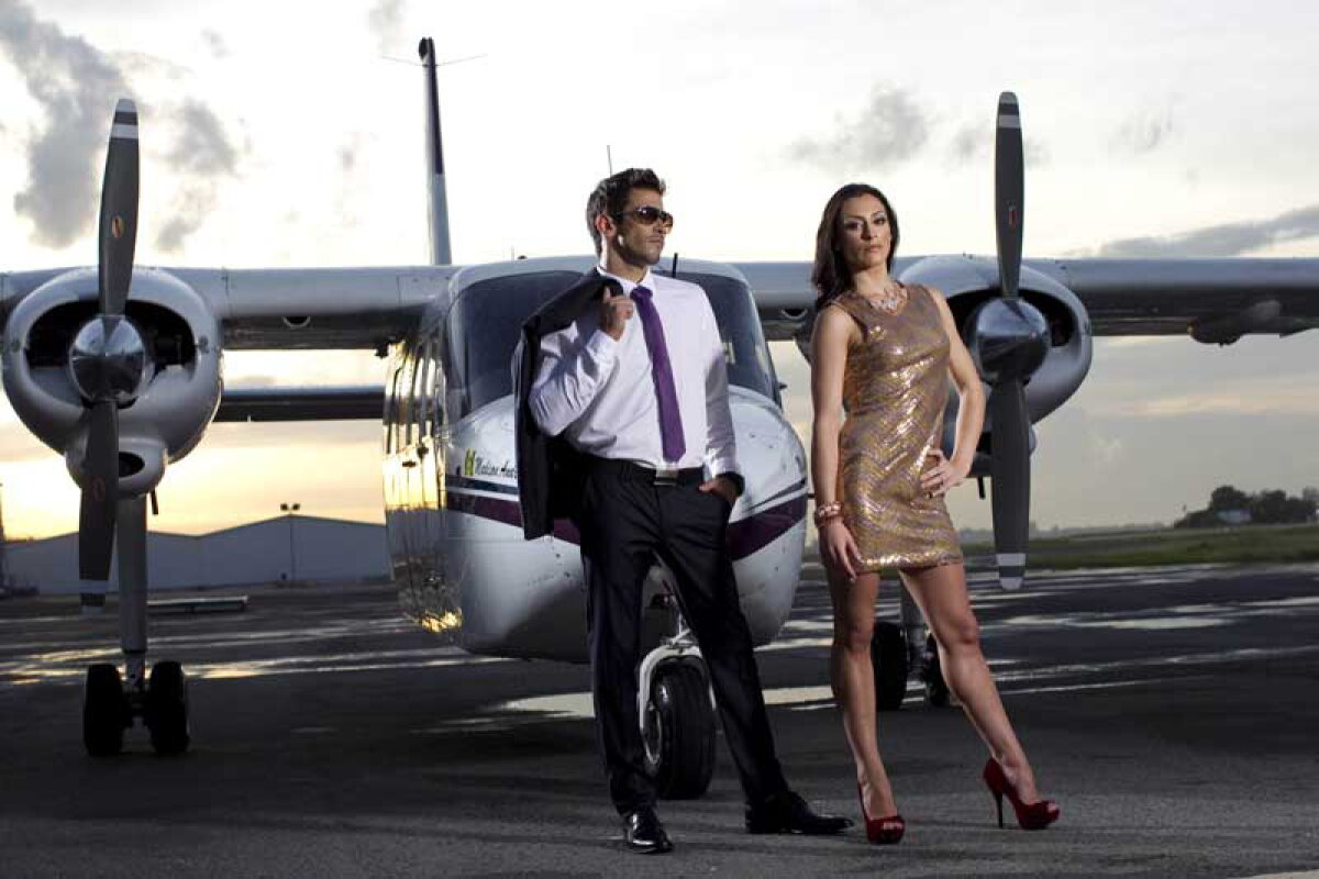 FOTO Idilă la modă » Cătălina Ponor şi portoricanul Tommy Ramos şi-au condimentat relaţia cu o şedinţă foto