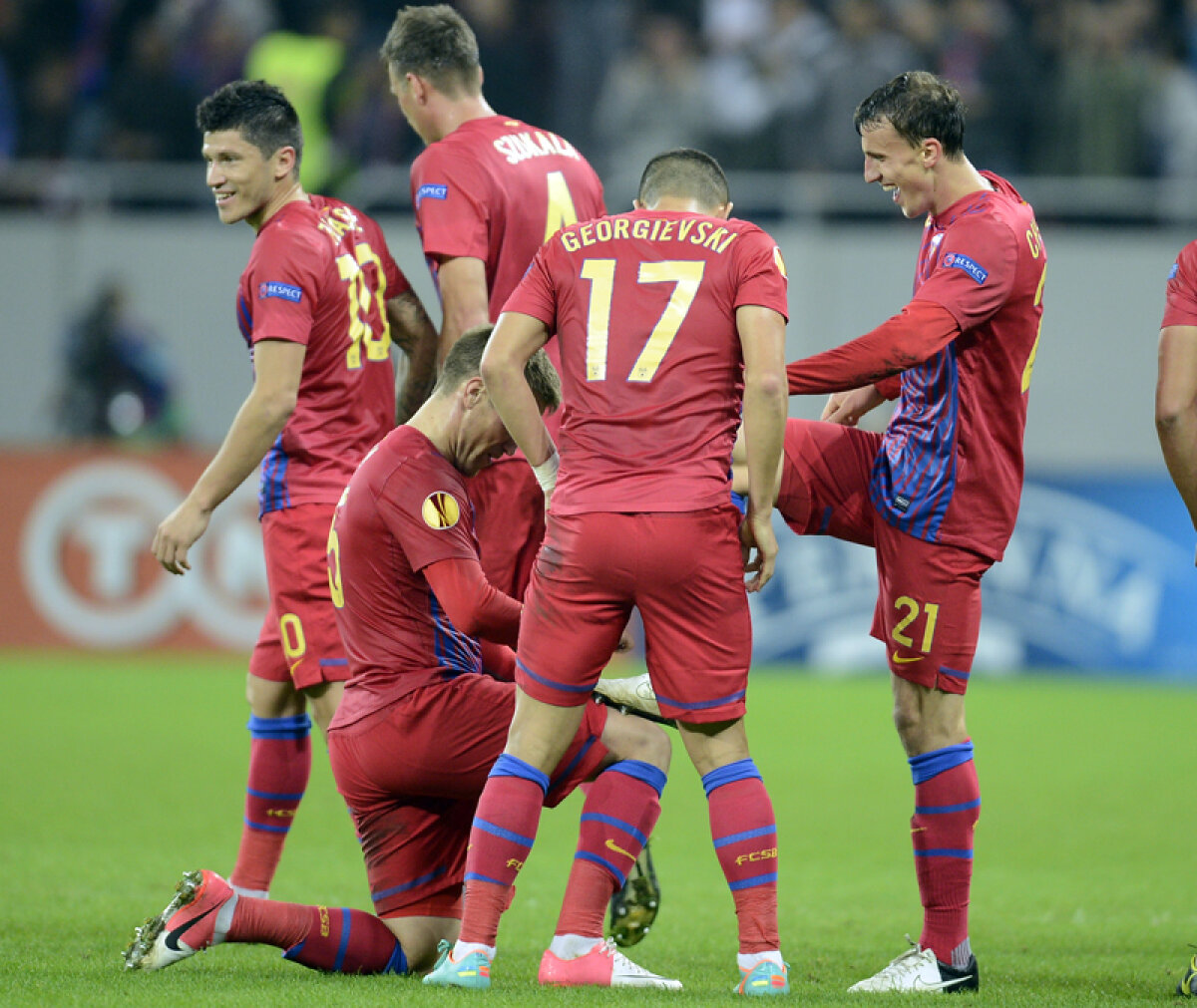 VIDEO Stăpînii fiordurilor » Steaua s-a impus şi în meciul cu Molde (2-0) şi e tot mai aproape de primăvara europeană