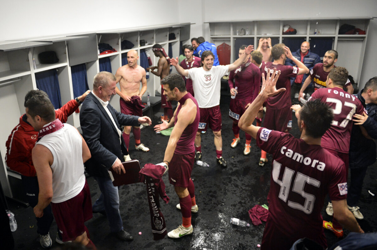 CFR pe care nu îl ştim » "Vestiarul campionilor", cartea care tratează viaţa unei echipe de fotbal