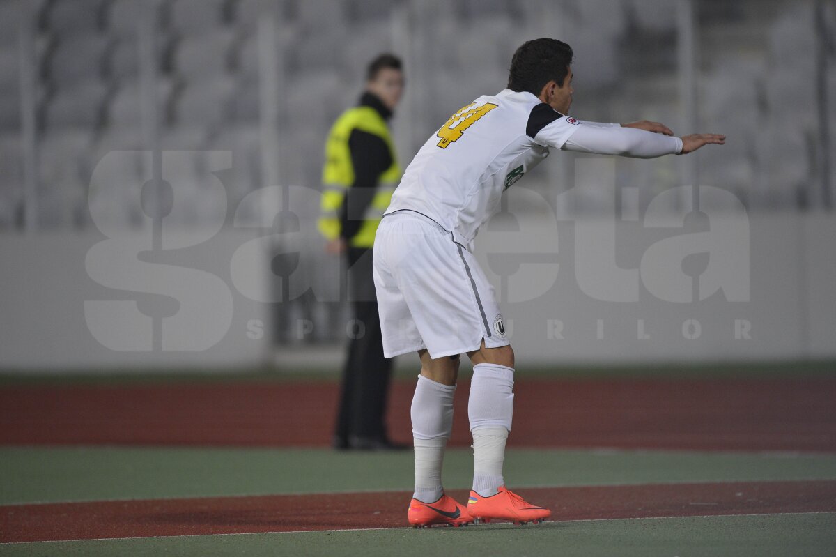 FOTO şi VIDEO U Cluj - Oţelul 1-1 » Studenţii şi gălăţenii s-au îngropat reciproc