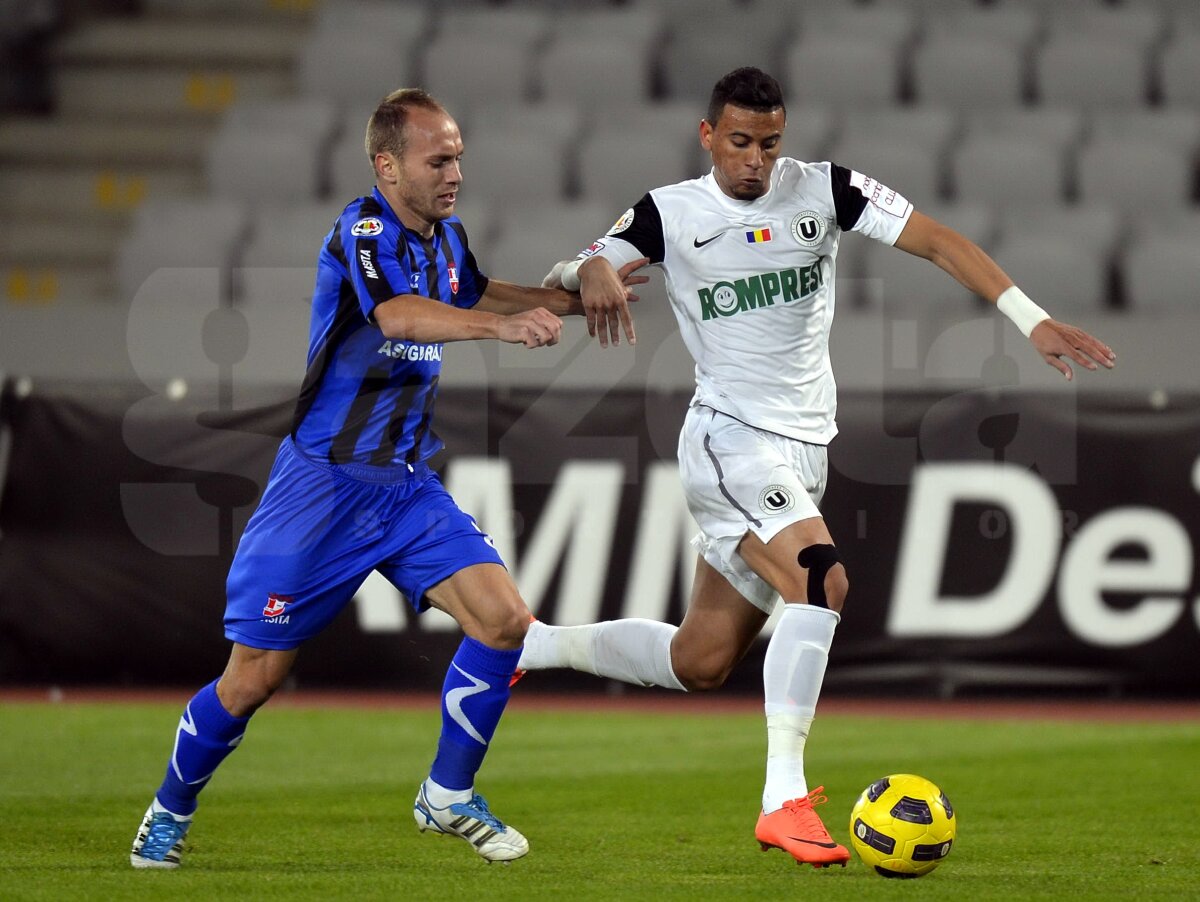 FOTO şi VIDEO U Cluj - Oţelul 1-1 » Studenţii şi gălăţenii s-au îngropat reciproc