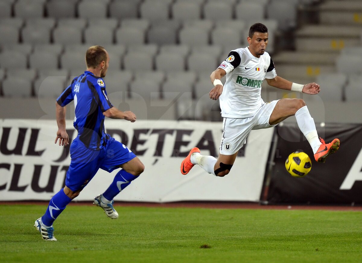 FOTO şi VIDEO U Cluj - Oţelul 1-1 » Studenţii şi gălăţenii s-au îngropat reciproc