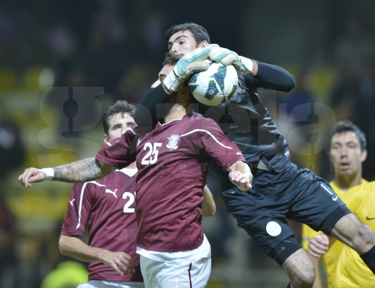 FOTO&VIDEO  Concordia - Rapid 0-0 Cascadorii rîsului » Rapid s-a chinuit în superioritate numerică pentru o remiză