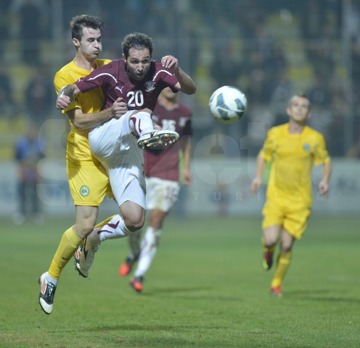 FOTO&VIDEO  Concordia - Rapid 0-0 Cascadorii rîsului » Rapid s-a chinuit în superioritate numerică pentru o remiză