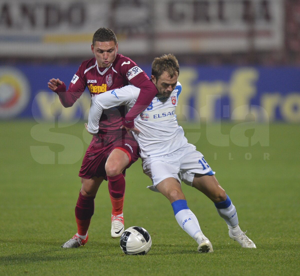 FOTO CFR Cluj - FC Botoşani 2-0 » Campioana României s-a calificat în sferturi