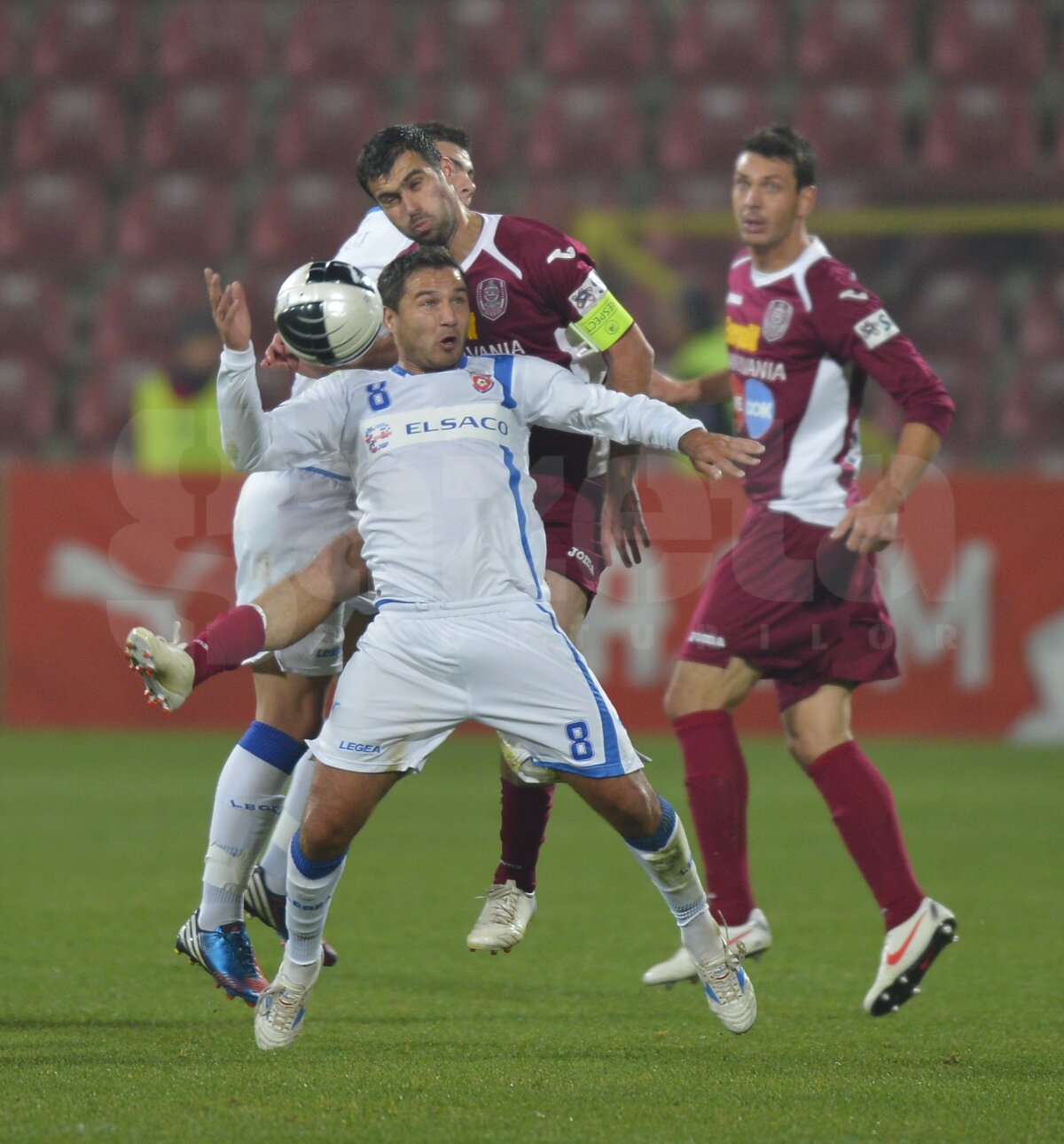 FOTO CFR Cluj - FC Botoşani 2-0 » Campioana României s-a calificat în sferturi