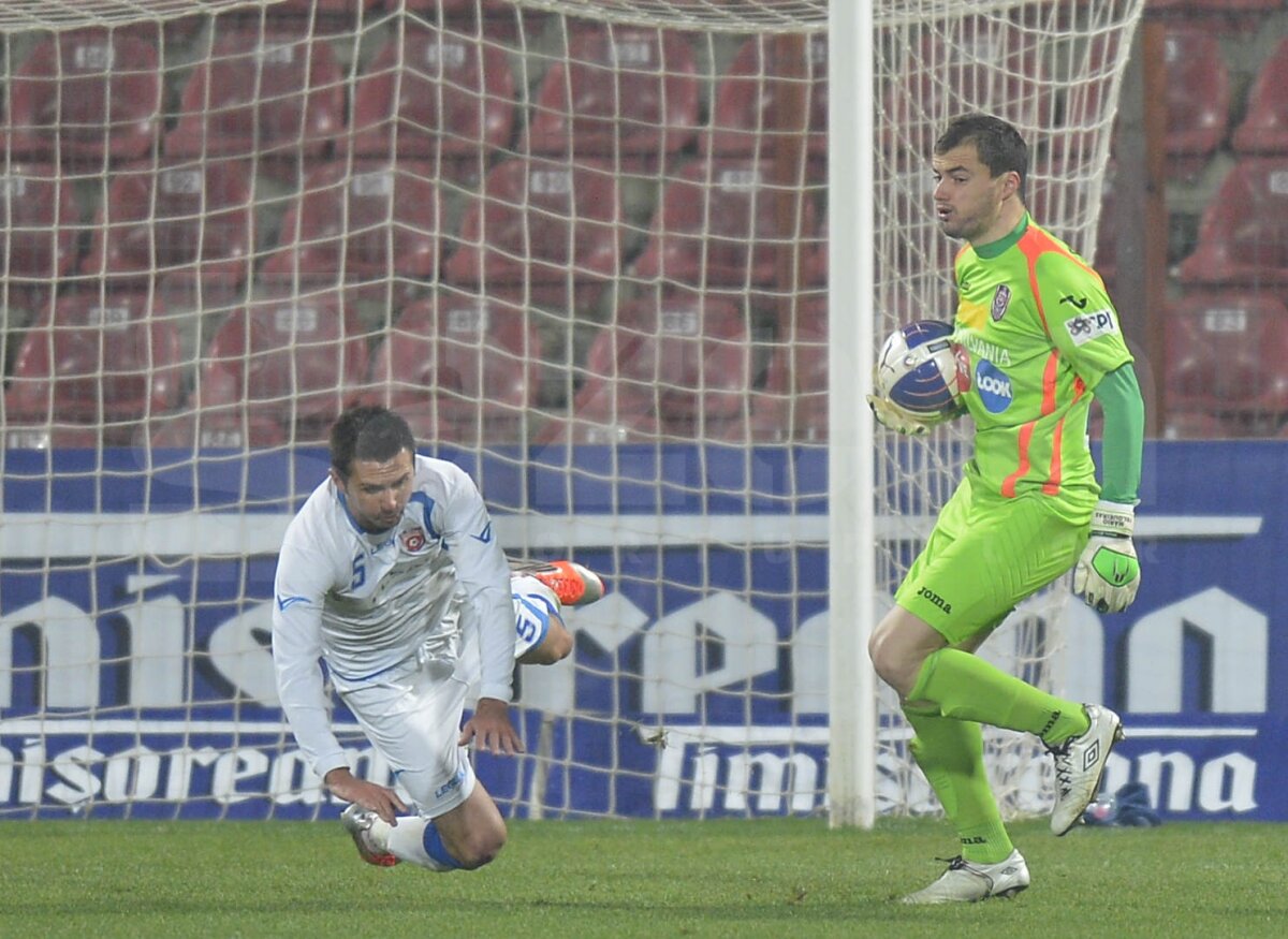 FOTO CFR Cluj - FC Botoşani 2-0 » Campioana României s-a calificat în sferturi