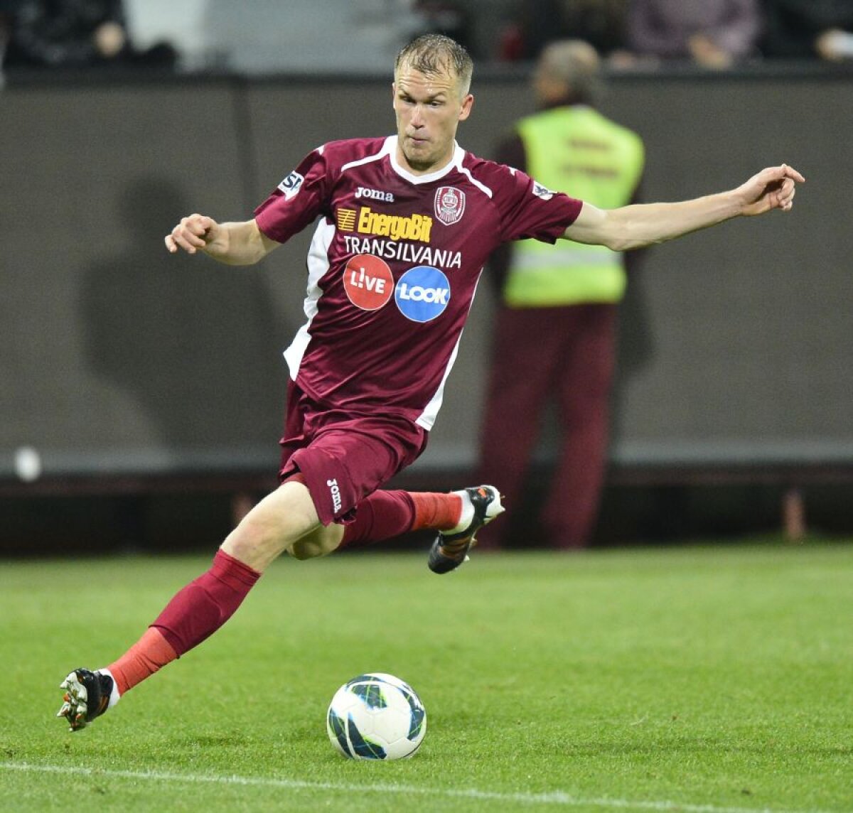 VIDEO&FOTO Paulo Sergio a adus spectacolul la debut » CFR Cluj - FC Braşov 5-0