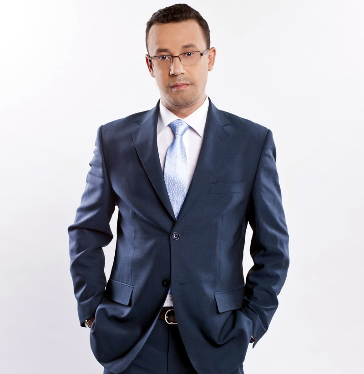 Mass-media, pe mîna Stelei » Ziarişti, moderatori, prezentatoare TV şi oameni de radio prefaţează Derby de România