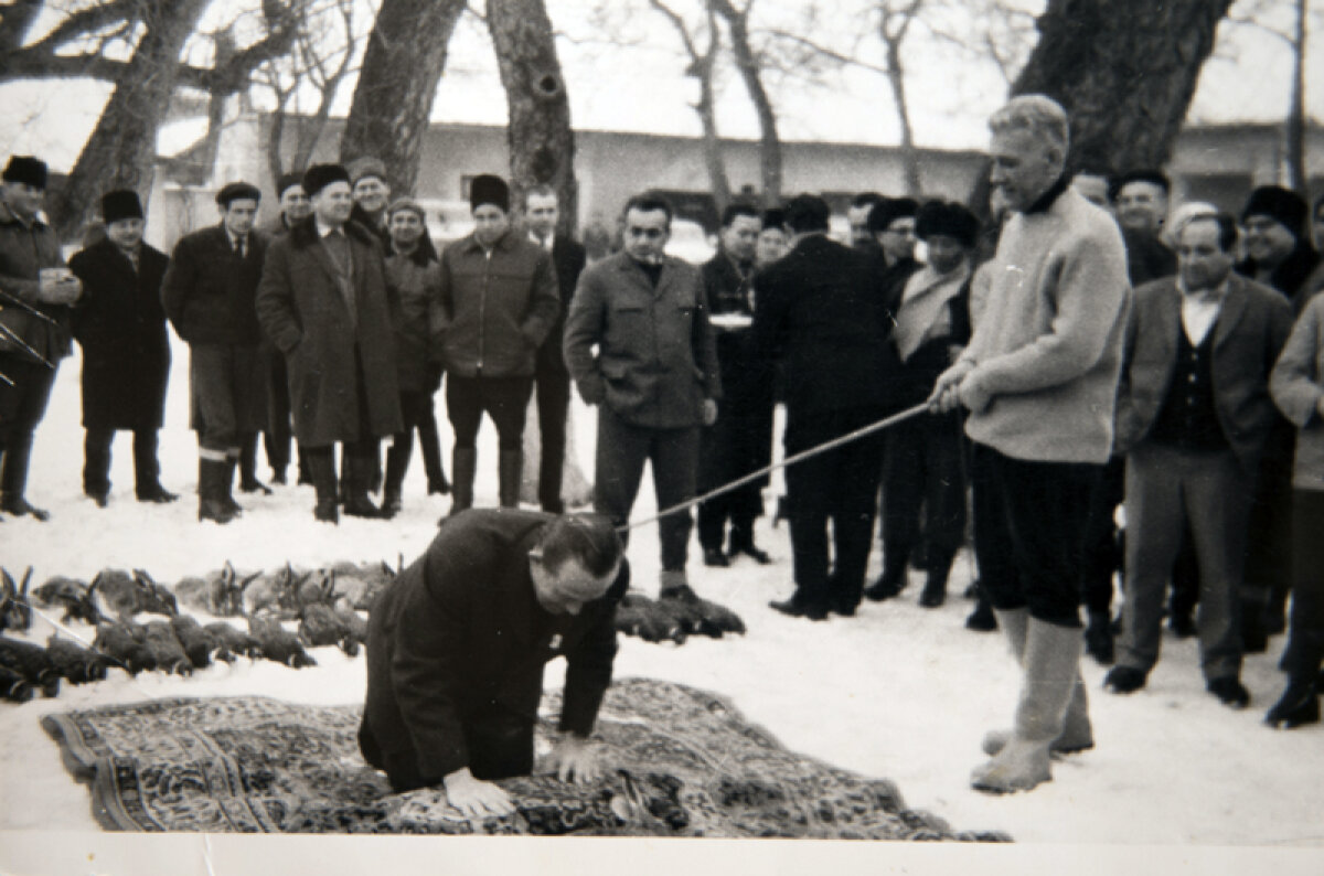 FOTO Stoper diplomat, fotbalist avocat! » Cum a ajuns un fundaş al Stelei şef de cabinet al Ministrului de Externe şi apoi decan al baroului de avocaţi Braşov
