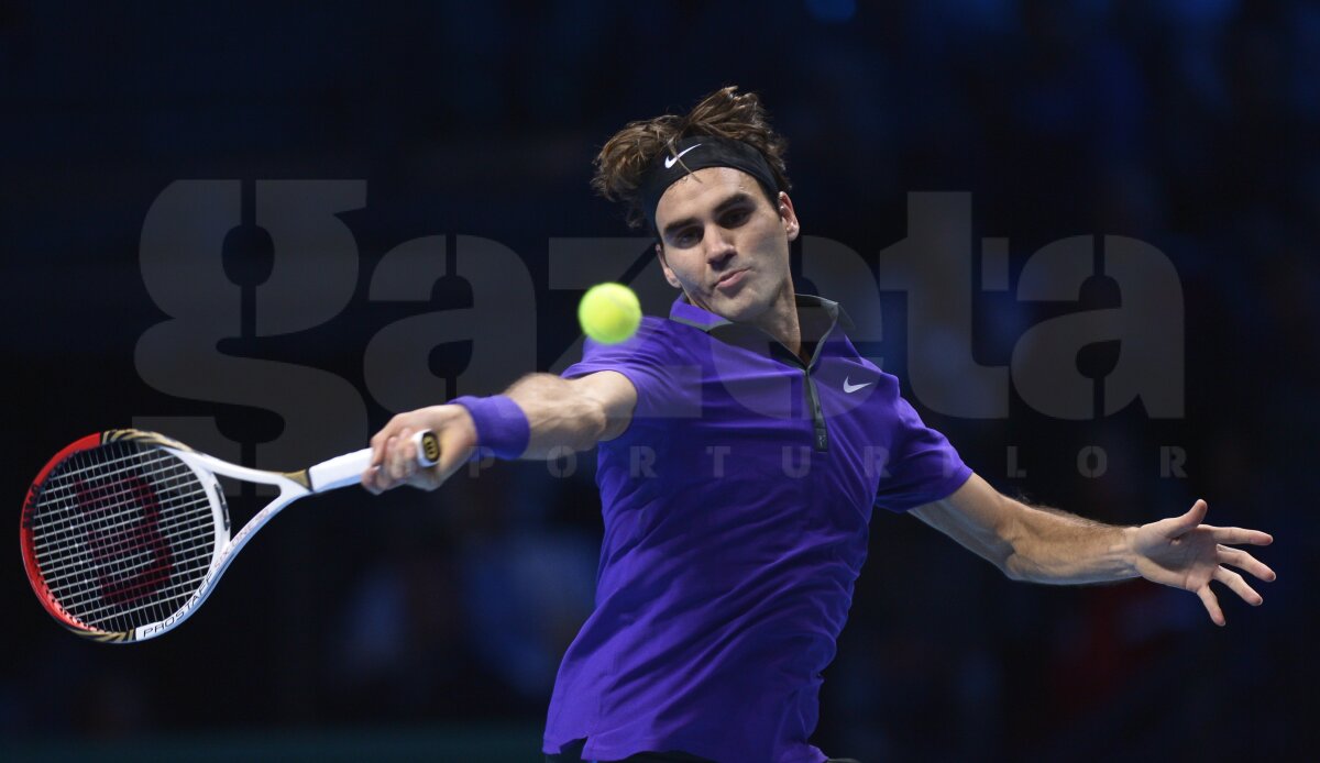 GALERIE FOTO Cele mai interesante imagini cu Federer în acţiune » Elveţianul a cîştigat primul meci la Turneul Campionilor