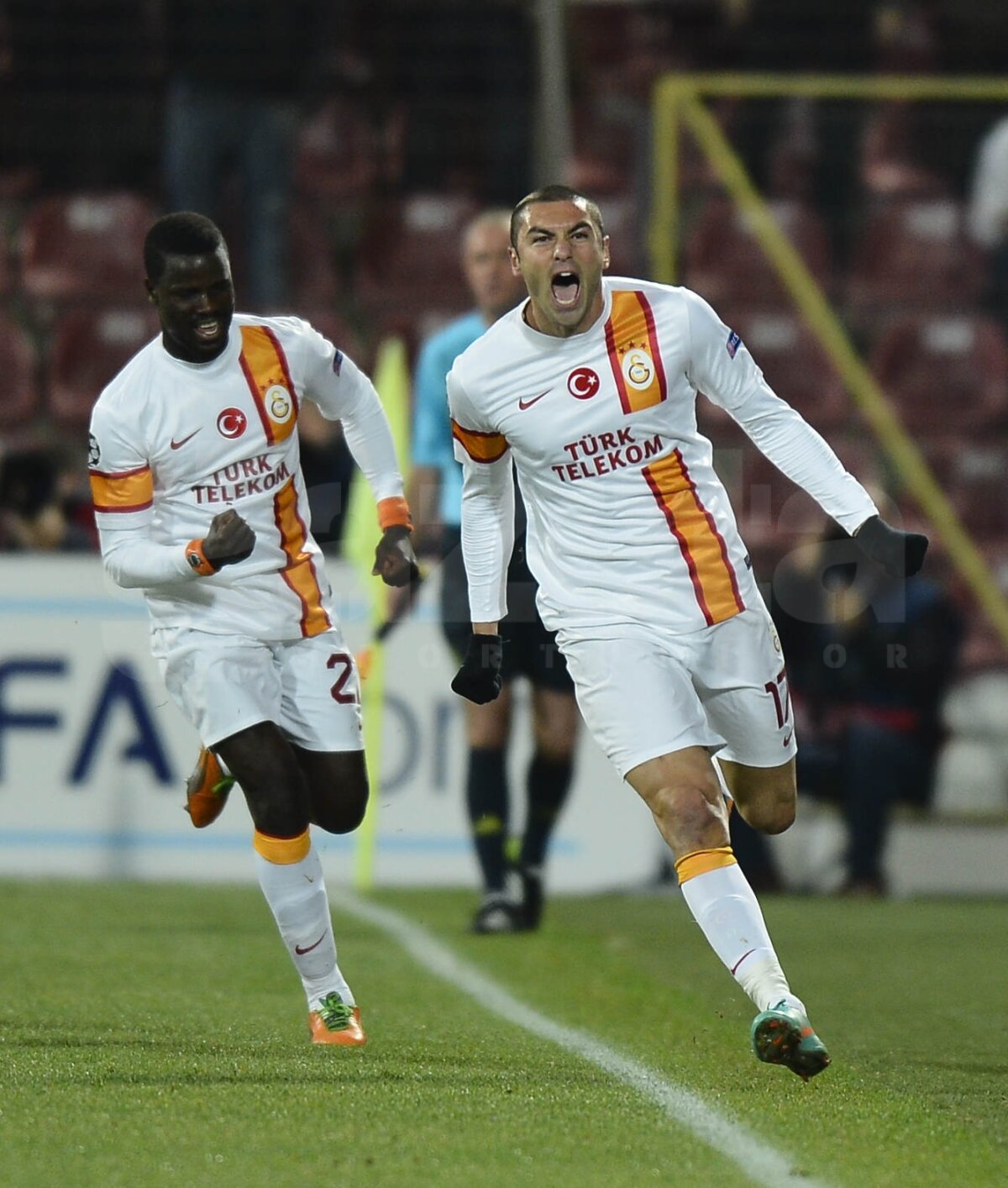 VIDEO Burak Yilmaz îi îngroapă pe clujeni! » CFR - Galatasaray 1-3