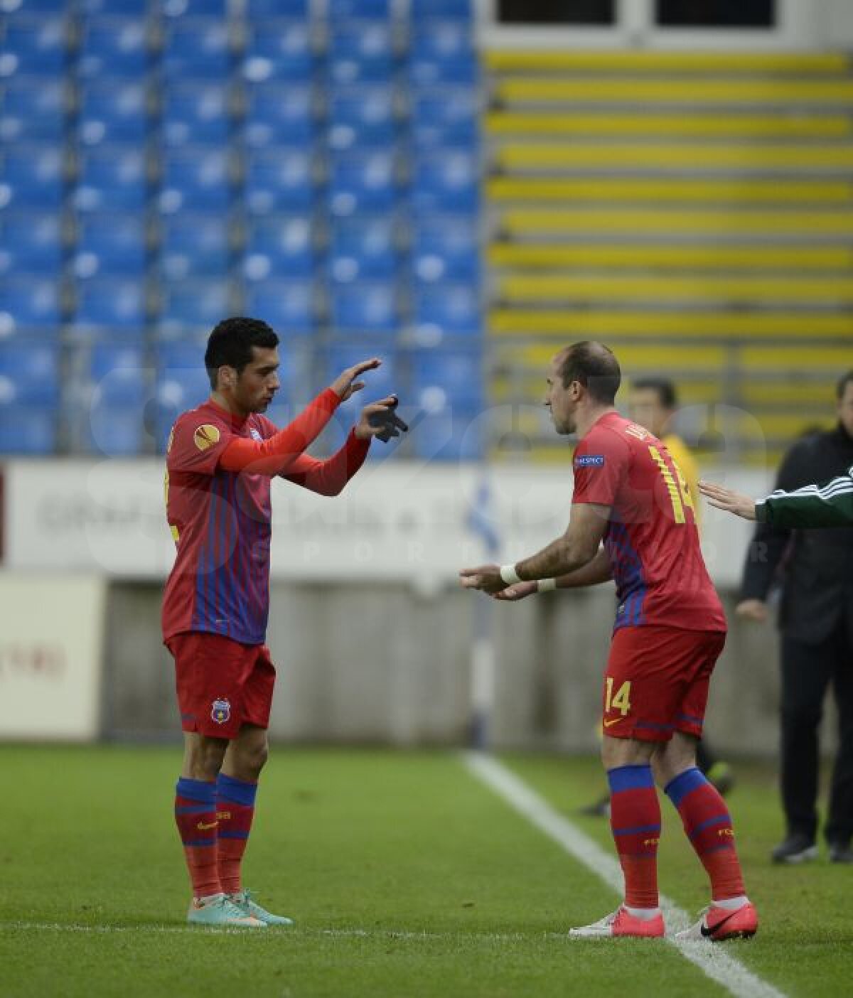 VIDEO+FOTO În marş spre primăvară » Steaua învinge şi la Molde, 2-1, şi e la un punct de calificare