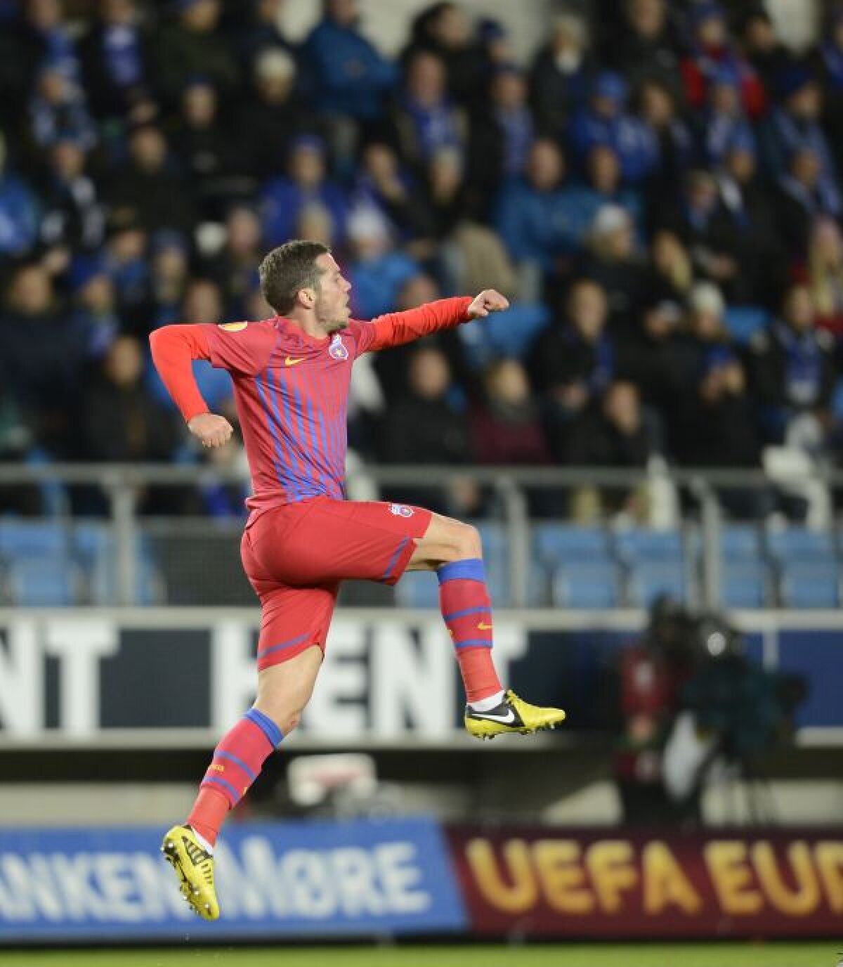 VIDEO+FOTO În marş spre primăvară » Steaua învinge şi la Molde, 2-1, şi e la un punct de calificare