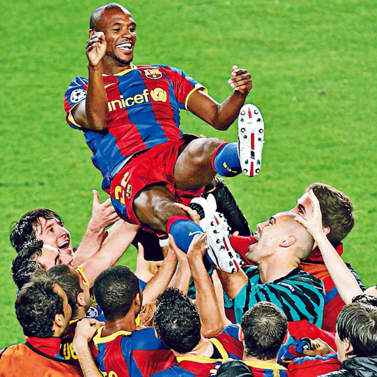 Lilian Thuram a găsit exemplul în lupta împotriva rasismului: "Abidal nu e negru, e simbolul tuturor culorilor"