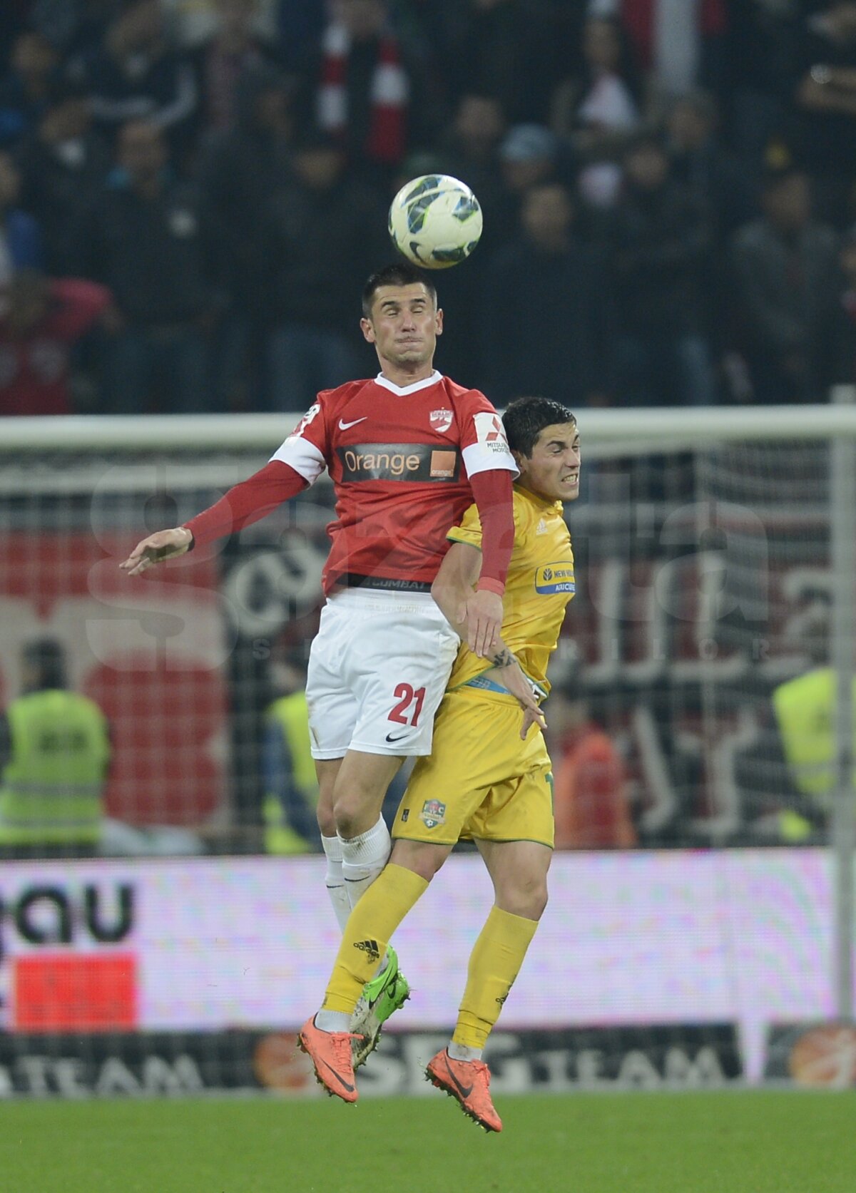 VIDEO&FOTO "Cîini" în cădere liberă » Dinamo a pierdut şi derby-ul cu Vaslui, 0-1