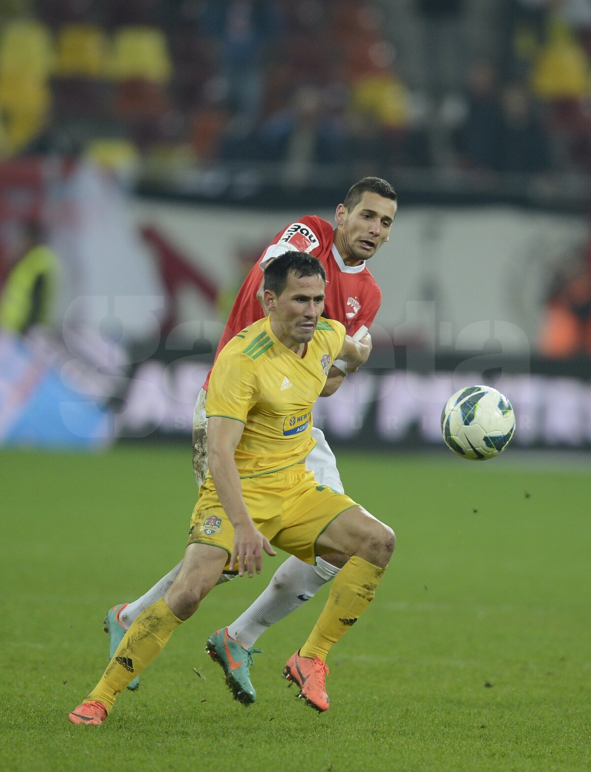 VIDEO&FOTO "Cîini" în cădere liberă » Dinamo a pierdut şi derby-ul cu Vaslui, 0-1