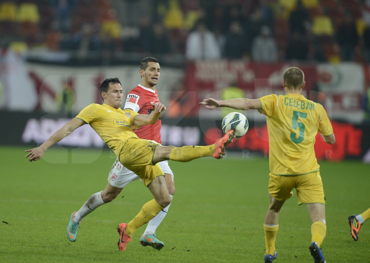 VIDEO&FOTO "Cîini" în cădere liberă » Dinamo a pierdut şi derby-ul cu Vaslui, 0-1