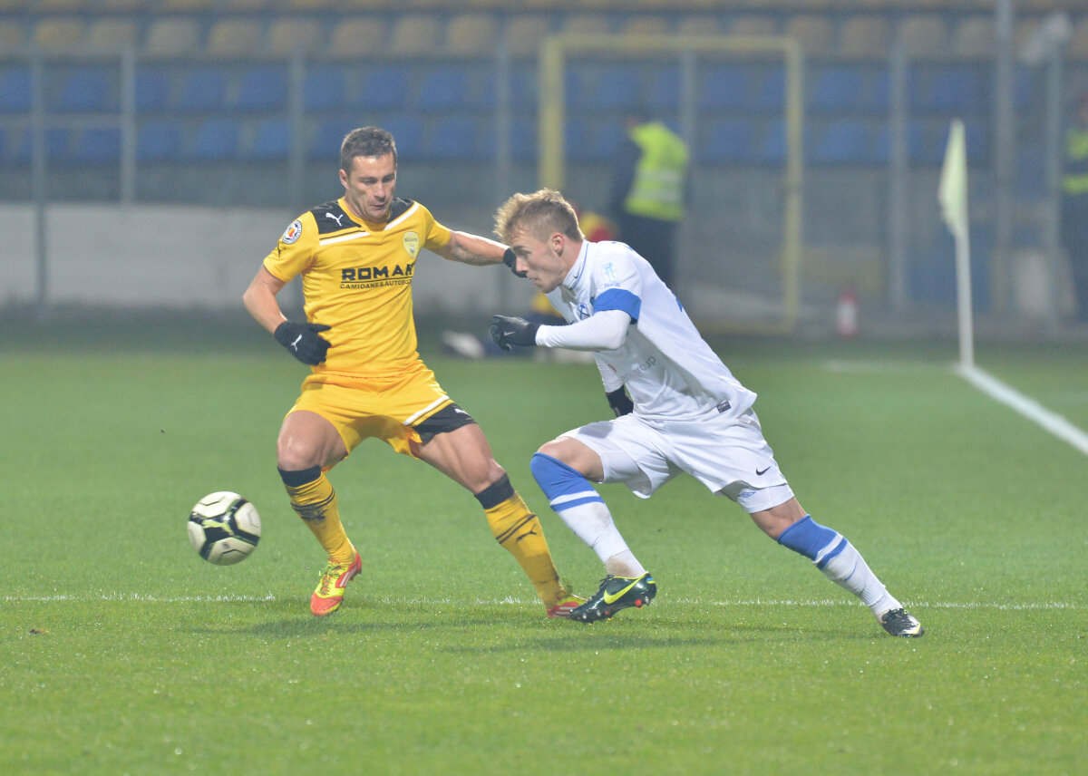 VIDEO Echipa lui Grigoraş revine pe locul 2 » FC Braşov - Pandurii 0-1