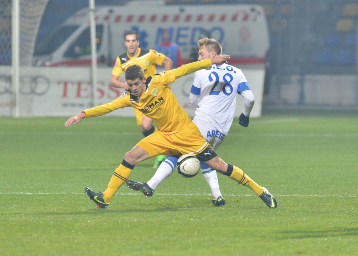 VIDEO Echipa lui Grigoraş revine pe locul 2 » FC Braşov - Pandurii 0-1